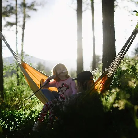 Breiva Gjestegaard Og Glamping 伯